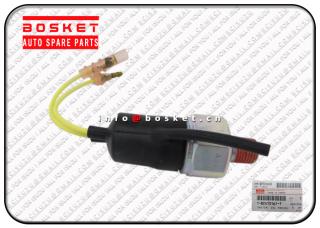 ISUZU CVR 6QA1 Oil Pressure Switch 1824101610 1-82410161-0 